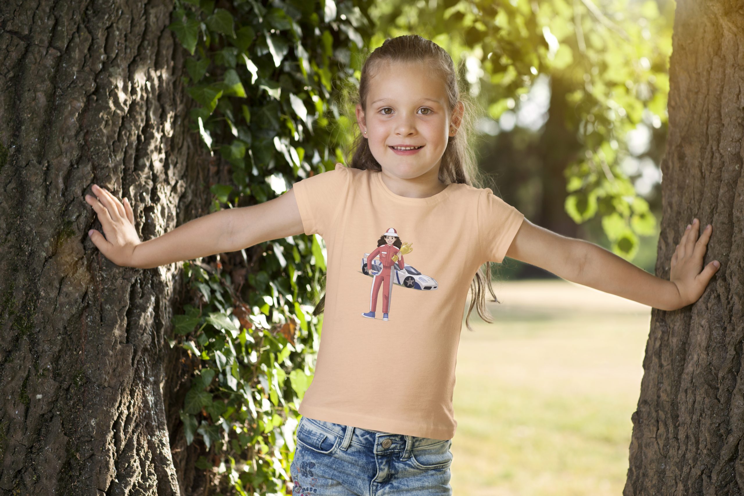 ילדה לובשת חולצה של המותג josephinereve 
